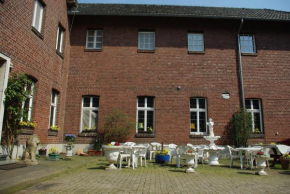 Отель Pension Genengerhof  Фирзен